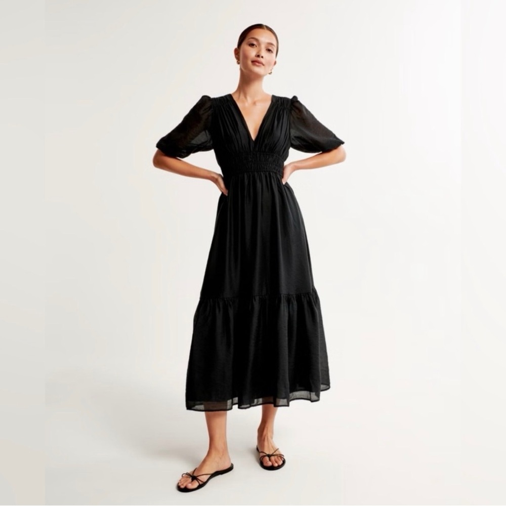 Abercrombie & Fitch Floaty Plunge V-Neck Midi Dress